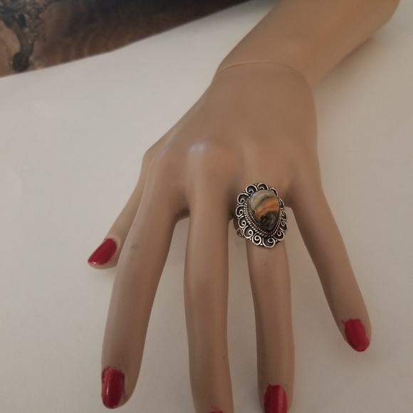 Jewelry - BEAUTIFUL RING